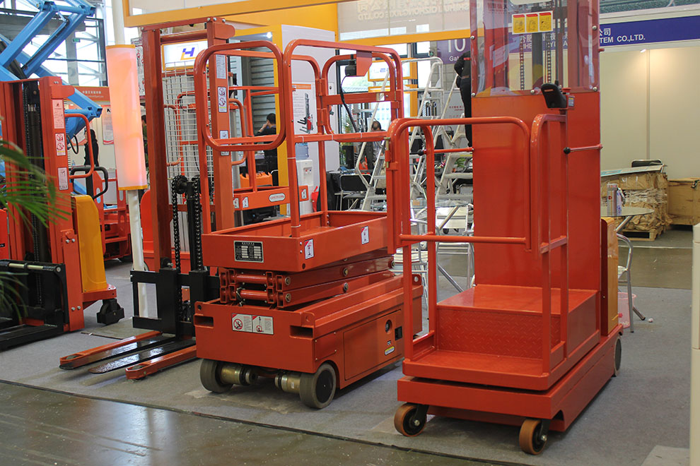 SEP semi-electric order picker